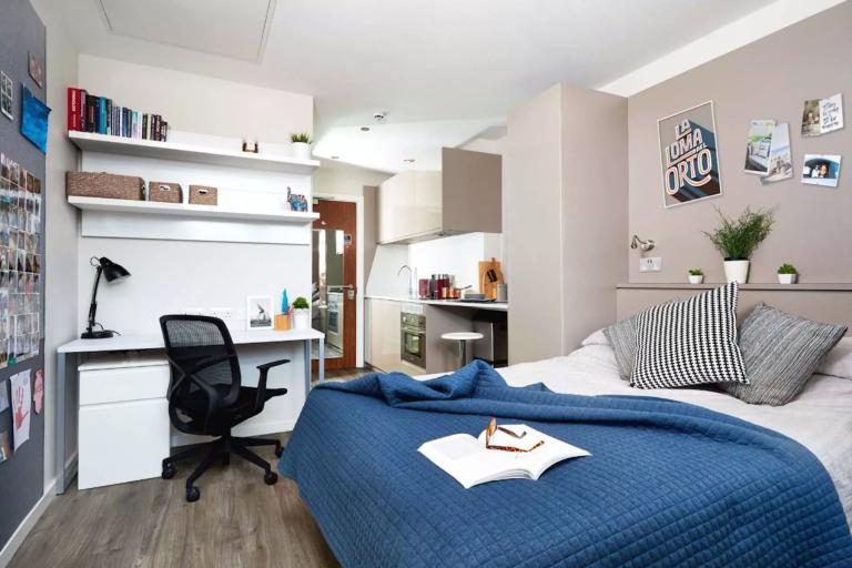 English school in Liverpool Kaplan International